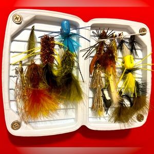Orvis floating magnet closure fly fishing fly box full of brand new flies